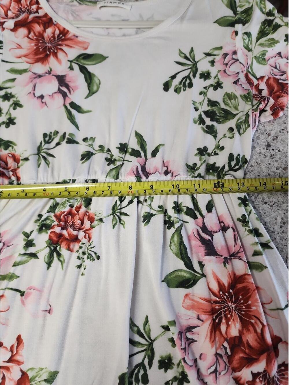 Dress - Picture 7 of 7